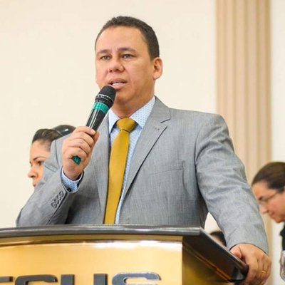 Pr Luciano Camargo